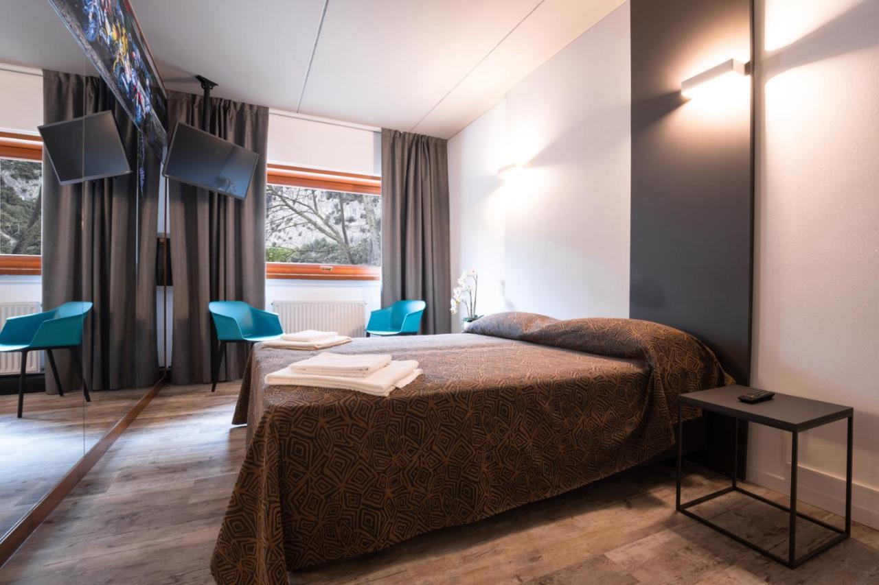 Hotel Ciclamino Пиетрамурата Екстериор снимка