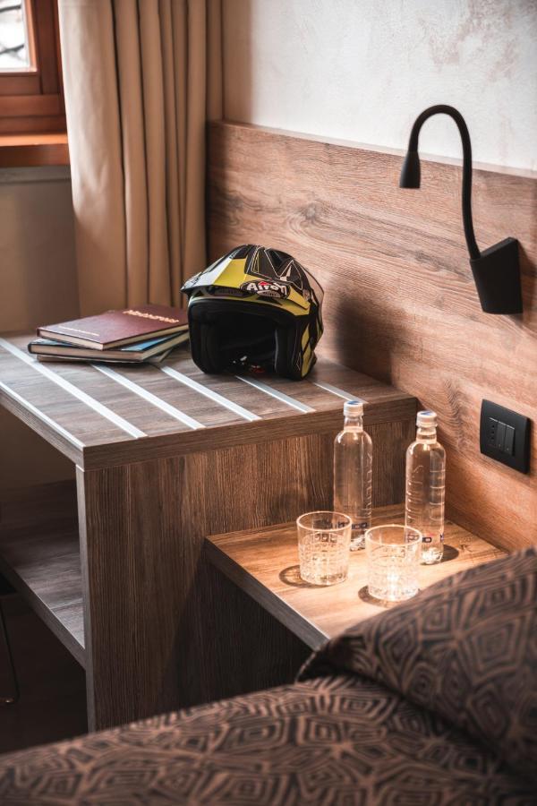 Hotel Ciclamino Пиетрамурата Екстериор снимка