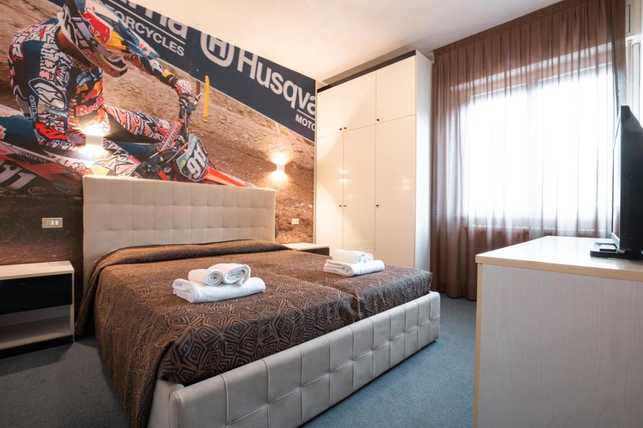 Hotel Ciclamino Пиетрамурата Екстериор снимка