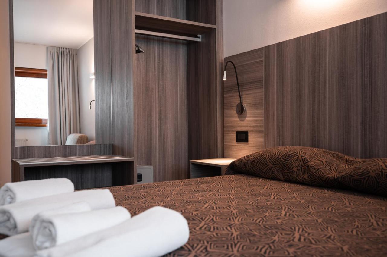 Hotel Ciclamino Пиетрамурата Екстериор снимка