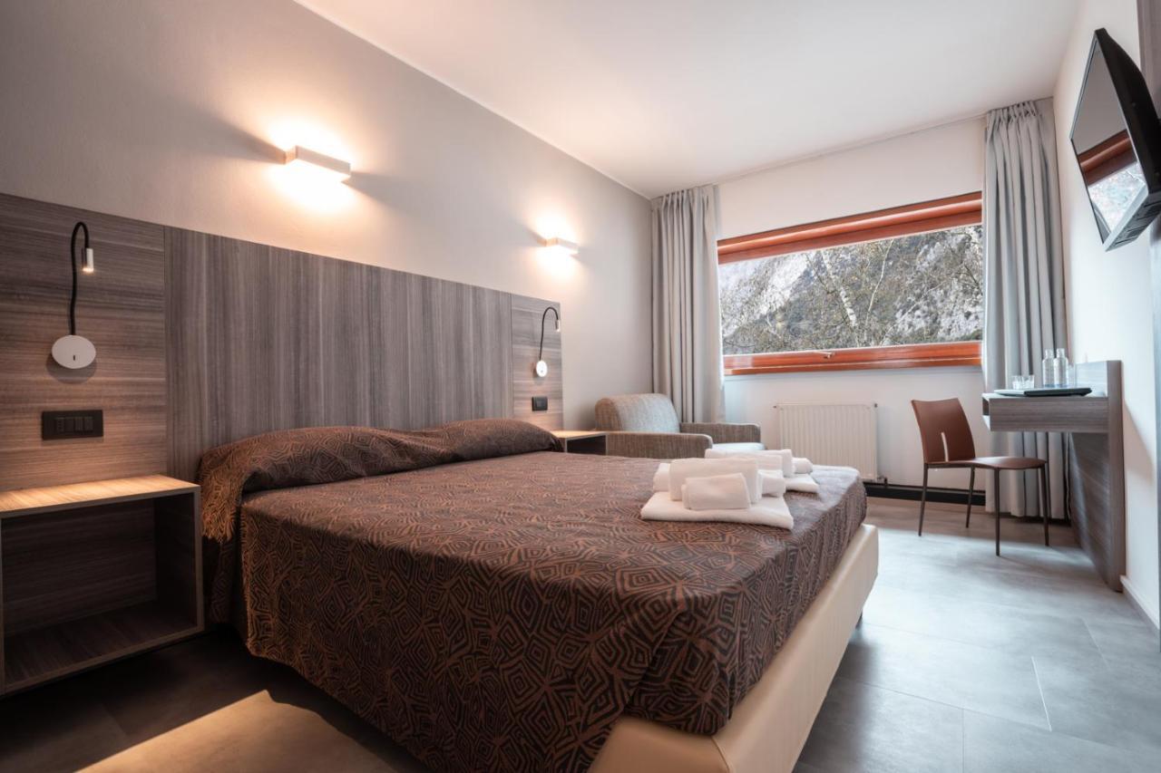 Hotel Ciclamino Пиетрамурата Екстериор снимка