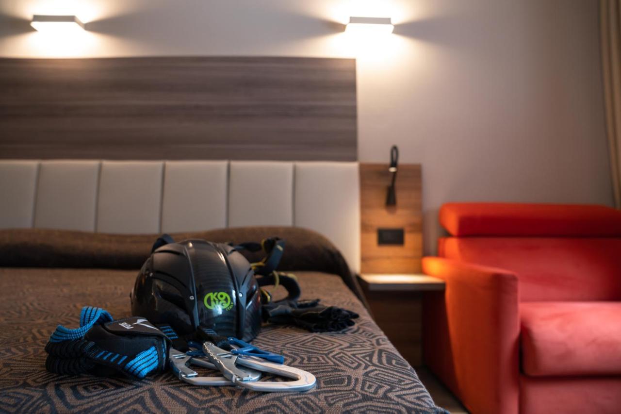 Hotel Ciclamino Пиетрамурата Екстериор снимка