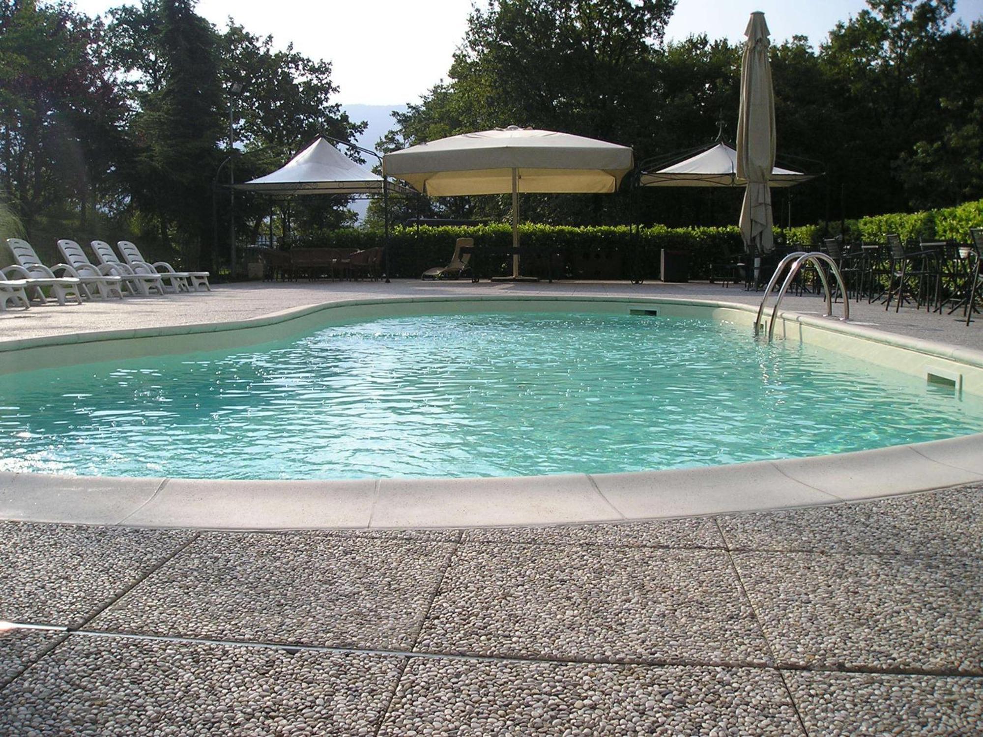 Hotel Ciclamino Пиетрамурата Екстериор снимка
